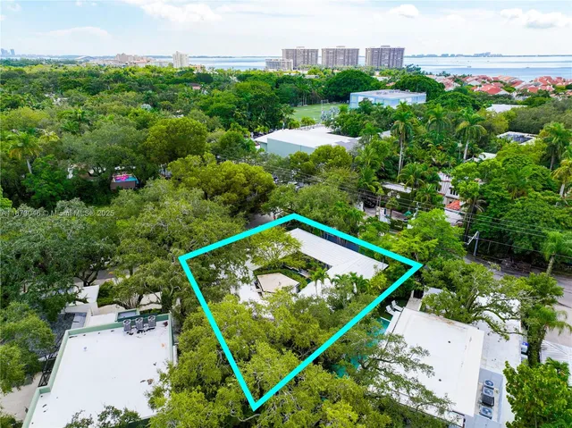 $4,500,000 | 2101 Tigertail Avenue, Miami, FL 33133