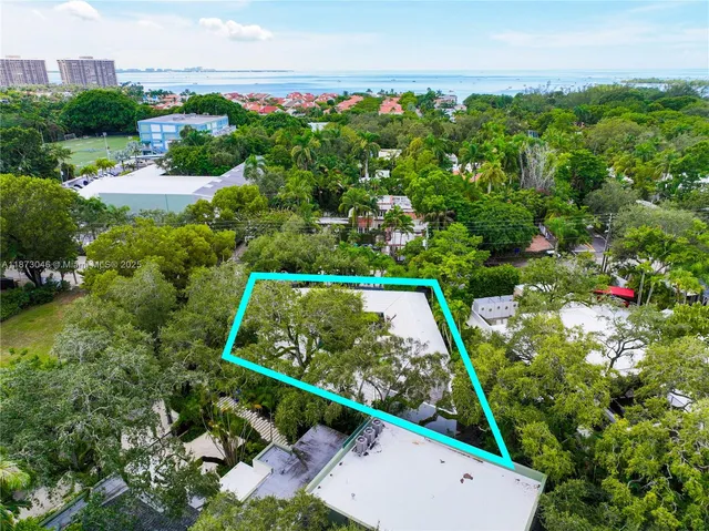 $4,500,000 | 2101 Tigertail Avenue, Miami, FL 33133