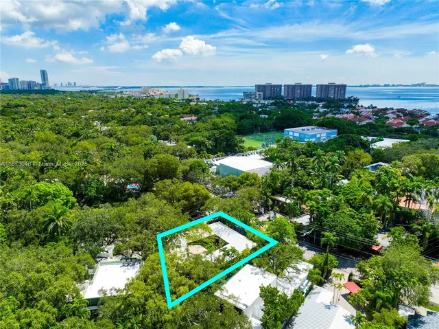 $4,500,000 | 2101 Tigertail Avenue, Miami, FL 33133