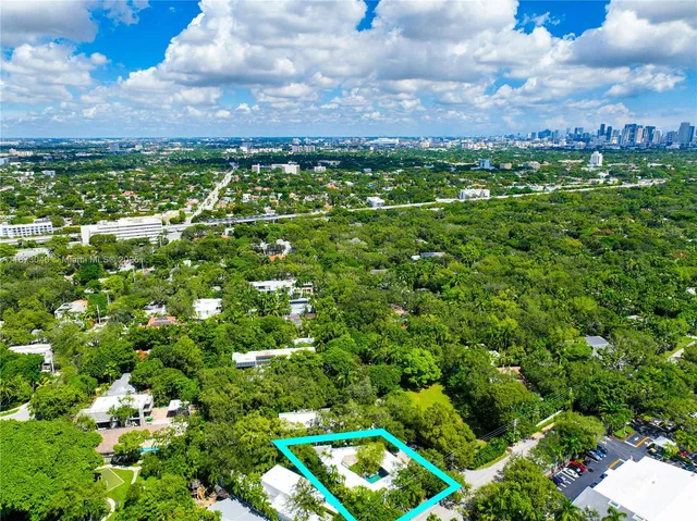 $4,500,000 | 2101 Tigertail Avenue, Miami, FL 33133