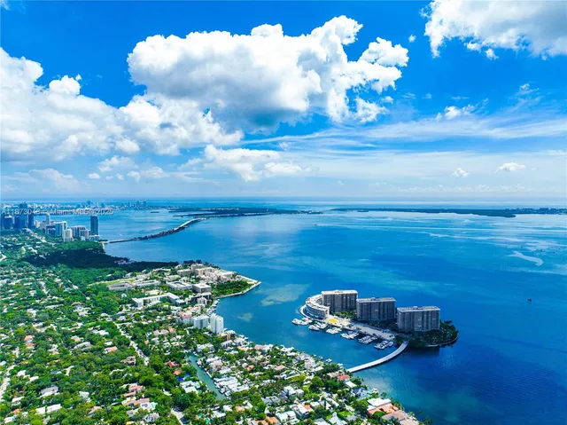 $4,500,000 | 2101 Tigertail Avenue, Miami, FL 33133