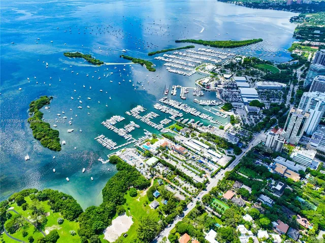 $4,500,000 | 2101 Tigertail Avenue, Miami, FL 33133