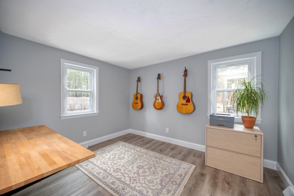 19 Spring Street Plympton, MA 02367 - Photo 13 of 42 Gallery Image 13