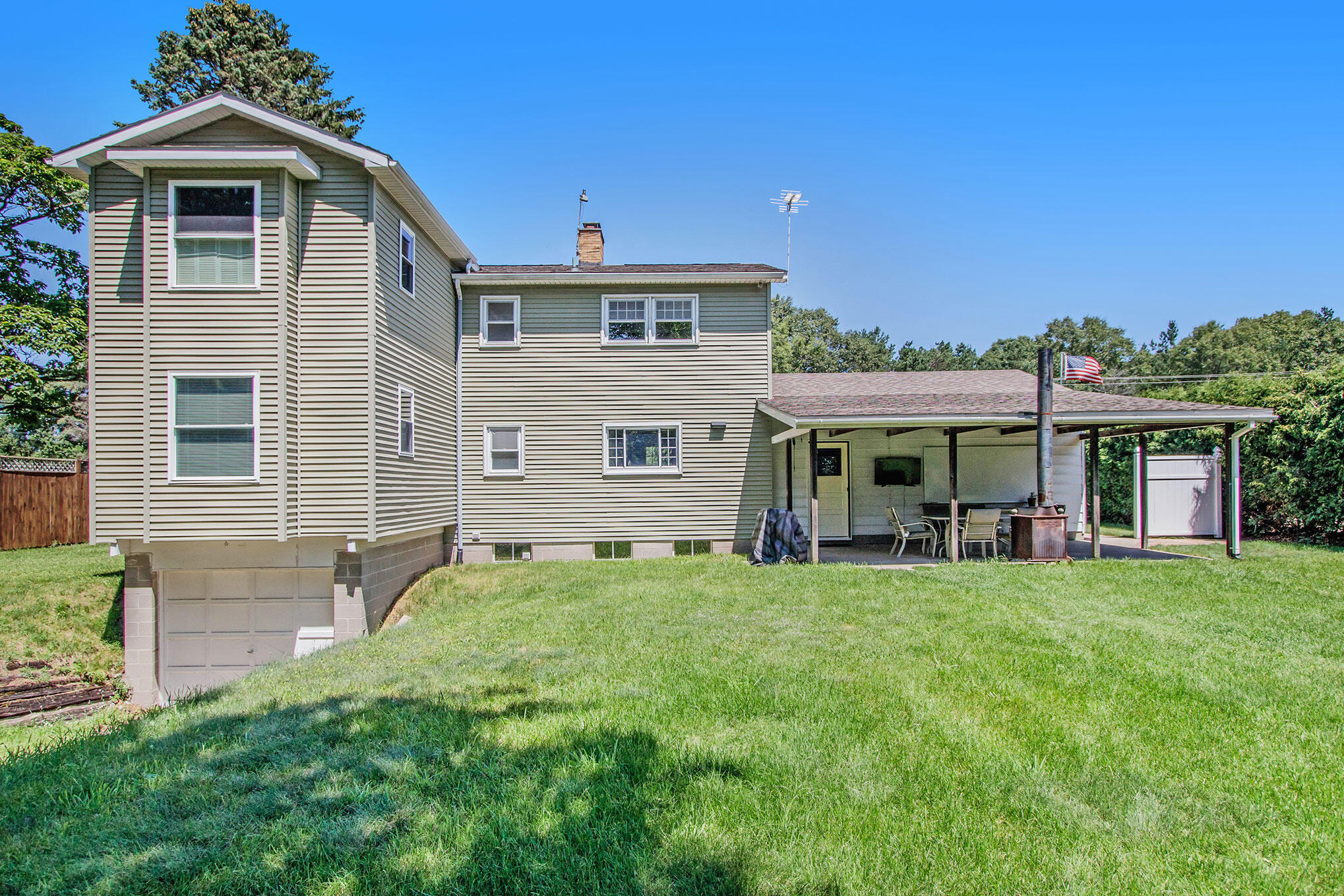 787 Merkey Road West Manistee, MI 49660 - Photo 8 of 35 IMG_6997 (1)