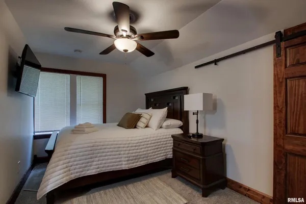 $295,000 | 129 East Main Street, Mount Sterling, IL 62353