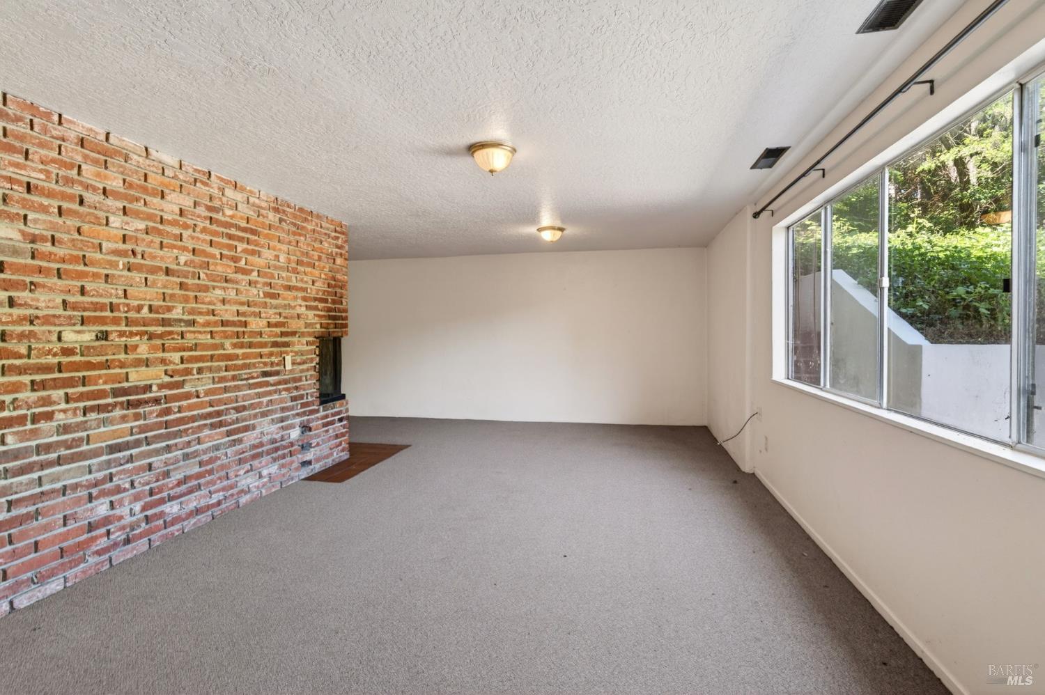 2062 Laguna Road Santa Rosa, CA 95401 - Photo 38 of 80