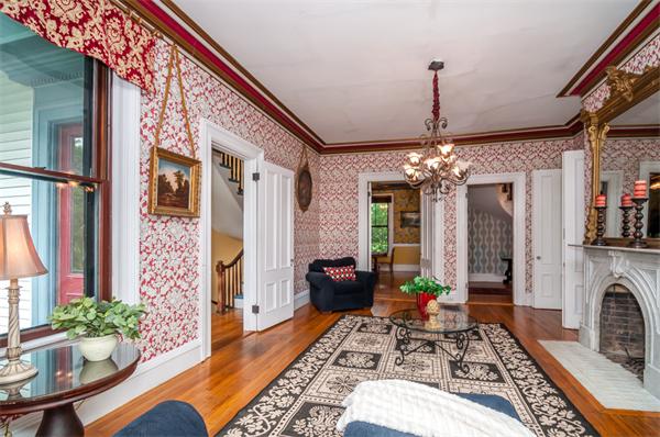 42 Chute Street Reading, MA 01867 - Photo 11 of 28