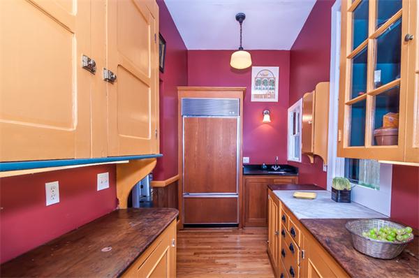42 Chute Street Reading, MA 01867 - Photo 14 of 28