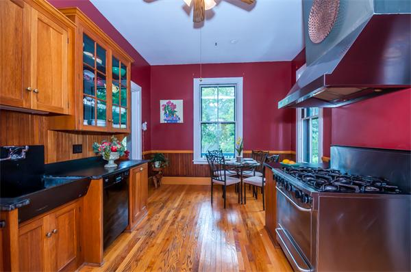 42 Chute Street Reading, MA 01867 - Photo 16 of 28