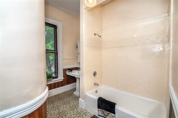 42 Chute Street Reading, MA 01867 - Photo 25 of 28