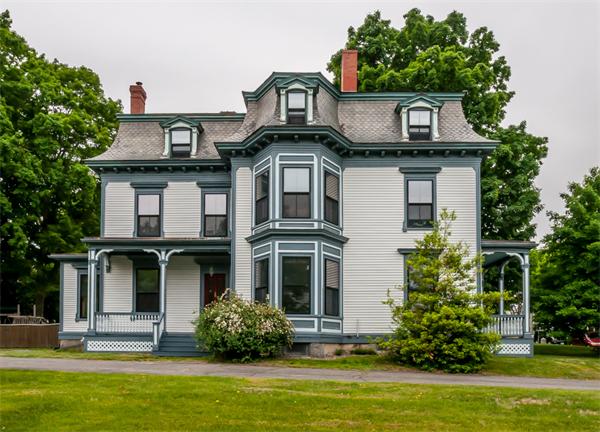 42 Chute Street Reading, MA 01867 - Photo 4 of 28