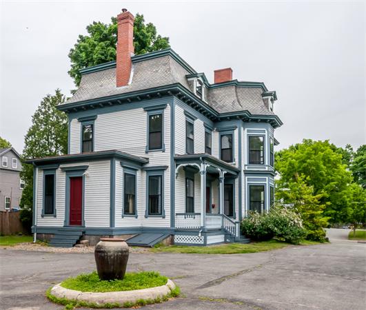 42 Chute Street Reading, MA 01867 - Photo 5 of 28