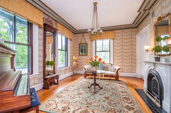 42 Chute Street Reading, MA 01867 - Photo 8 of 28