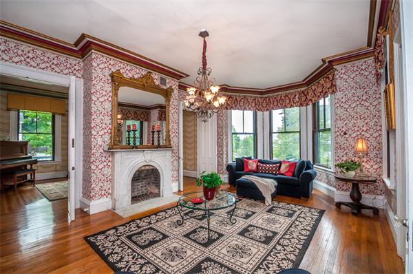 42 Chute Street Reading, MA 01867 - Photo 10 of 28