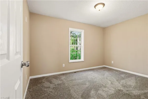$225,000 | 24 Stoney Point Court, Thomasville, NC 27360
