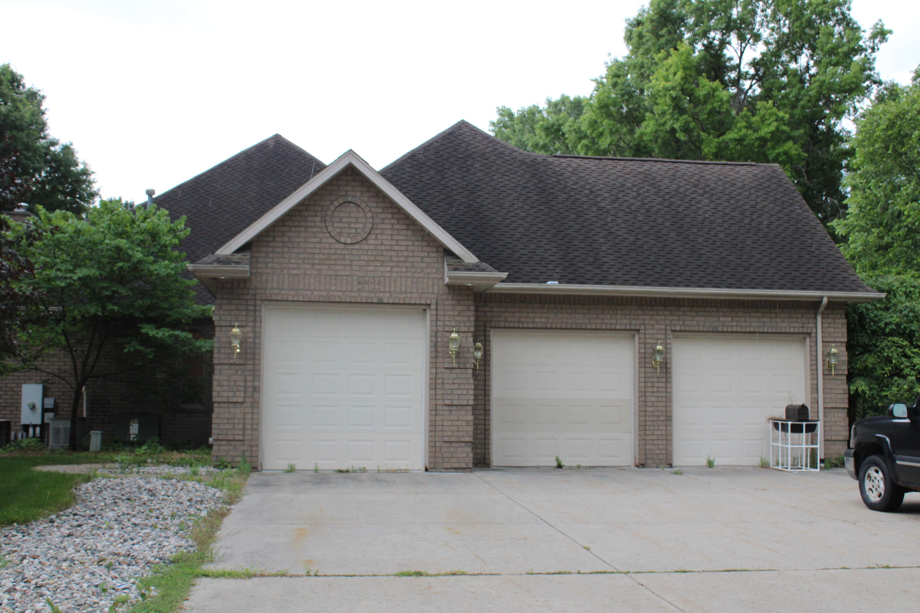 2315 Weigl Road Saginaw, MI 48609 - Photo 13 of 154 IMG_4537