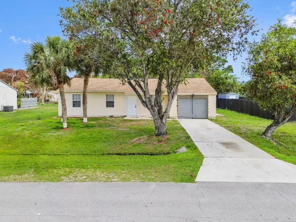 $319,900 | 2441 Southeast University Terrace, Port St. Lucie, FL 34952