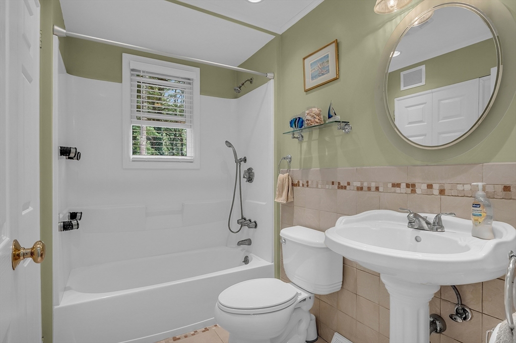 145 Flavell Road Groton, MA 01450 - Photo 19 of 37 Gallery Image 19