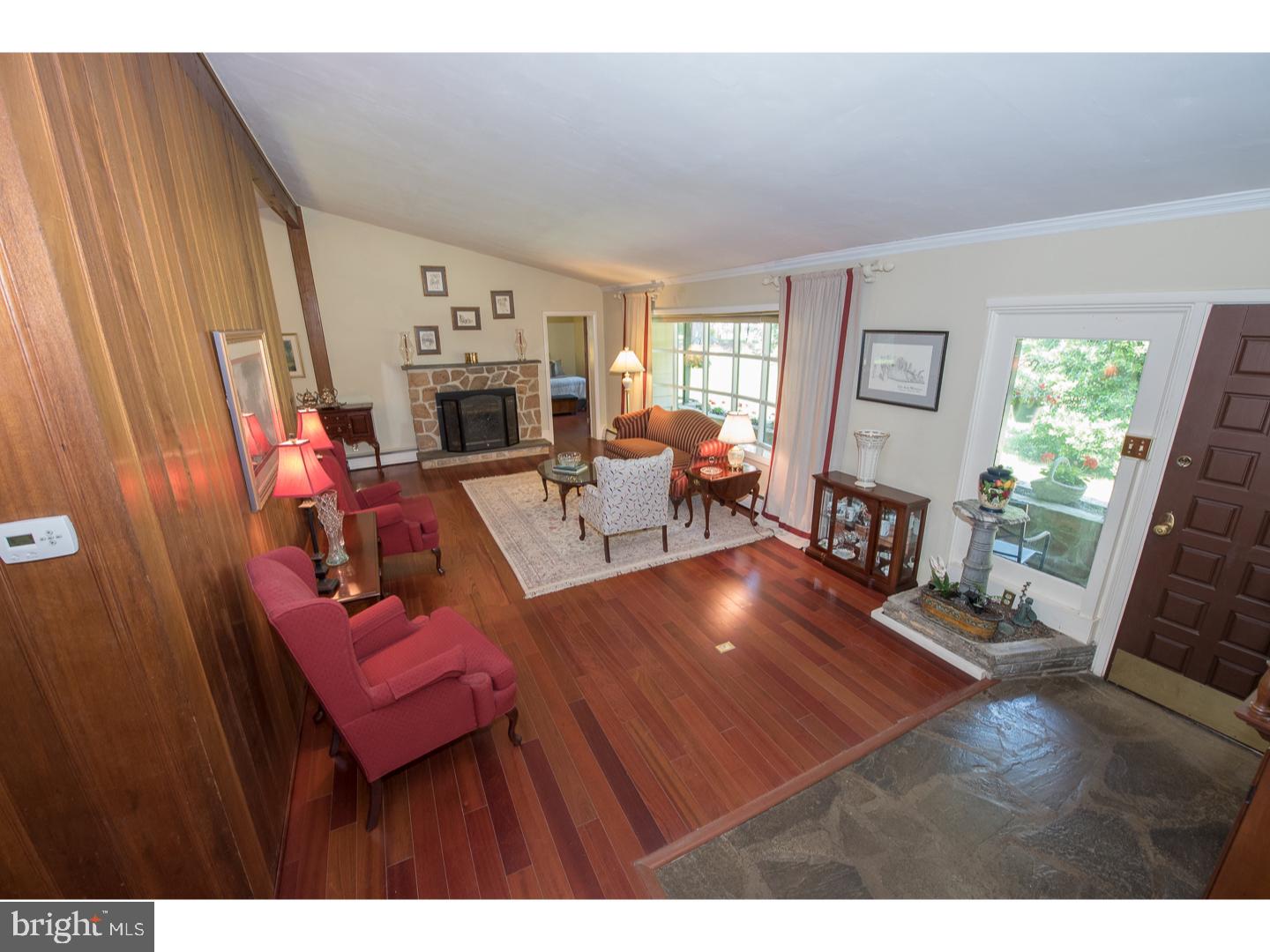 410 Conestoga Road Wayne, PA 19087 - Photo 4 of 17 Living Room