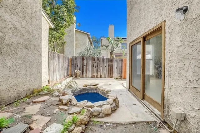 $599,000 | 11384 Dronfield Terrace, Unit 36, Pacoima, CA 91331