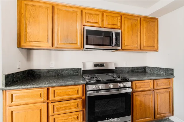 $599,000 | 11384 Dronfield Terrace, Unit 36, Pacoima, CA 91331