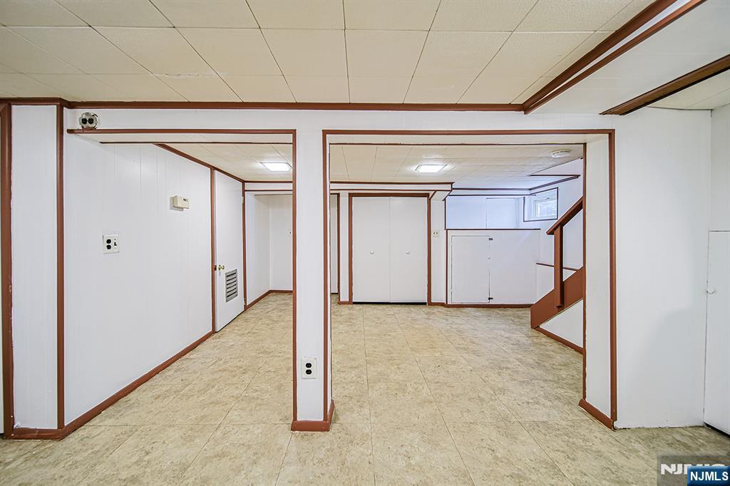 709 Kingsland Avenue Ridgefield, NJ 07657 - Photo 34 of 36 Gallery Image 34