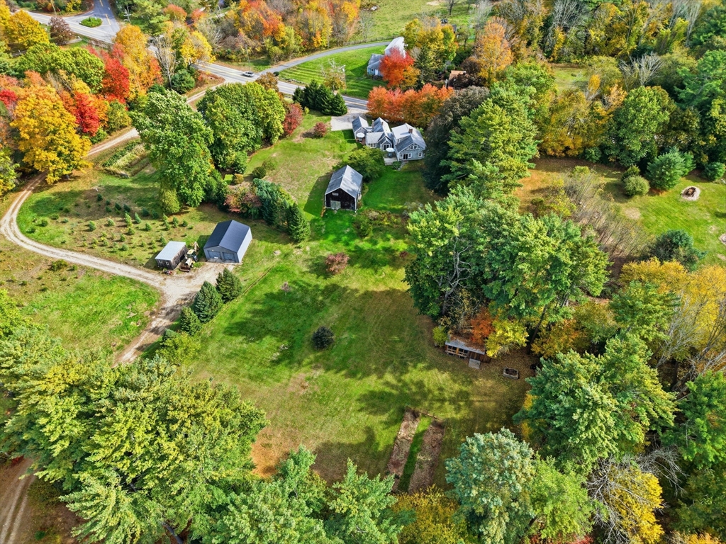 178 Main Street Plympton, MA 02367 - Photo 35 of 37 a picture of flowers