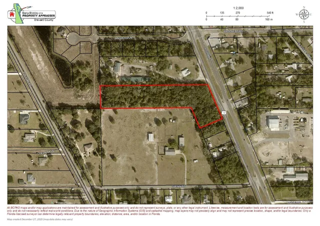 a view of a living room