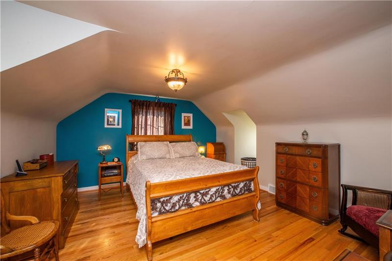 4765 Baptist Road Pittsburgh, PA 15227 - Photo 11 of 21 Gallery Image 11