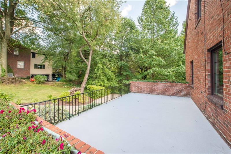 4765 Baptist Road Pittsburgh, PA 15227 - Photo 20 of 21 Gallery Image 20