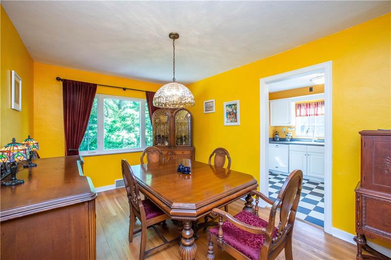 4765 Baptist Road Pittsburgh, PA 15227 - Photo 5 of 21 Gallery Image 5