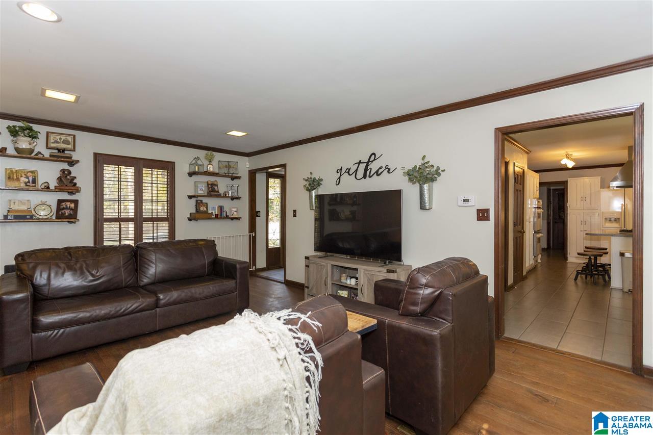 1933 Crossvine Road Birmingham, AL 35244 - Photo 17 of 50