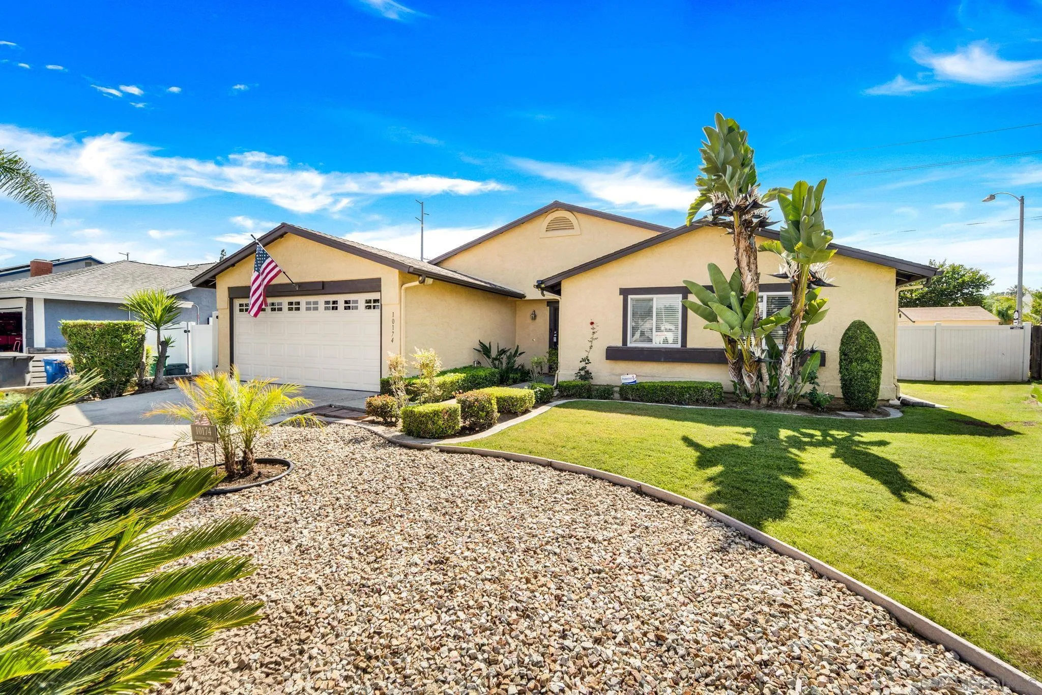 10174 West Glendon Circle Santee, CA 92071 - Photo 25 of 41 a view of a house with swimming pool and sitting area