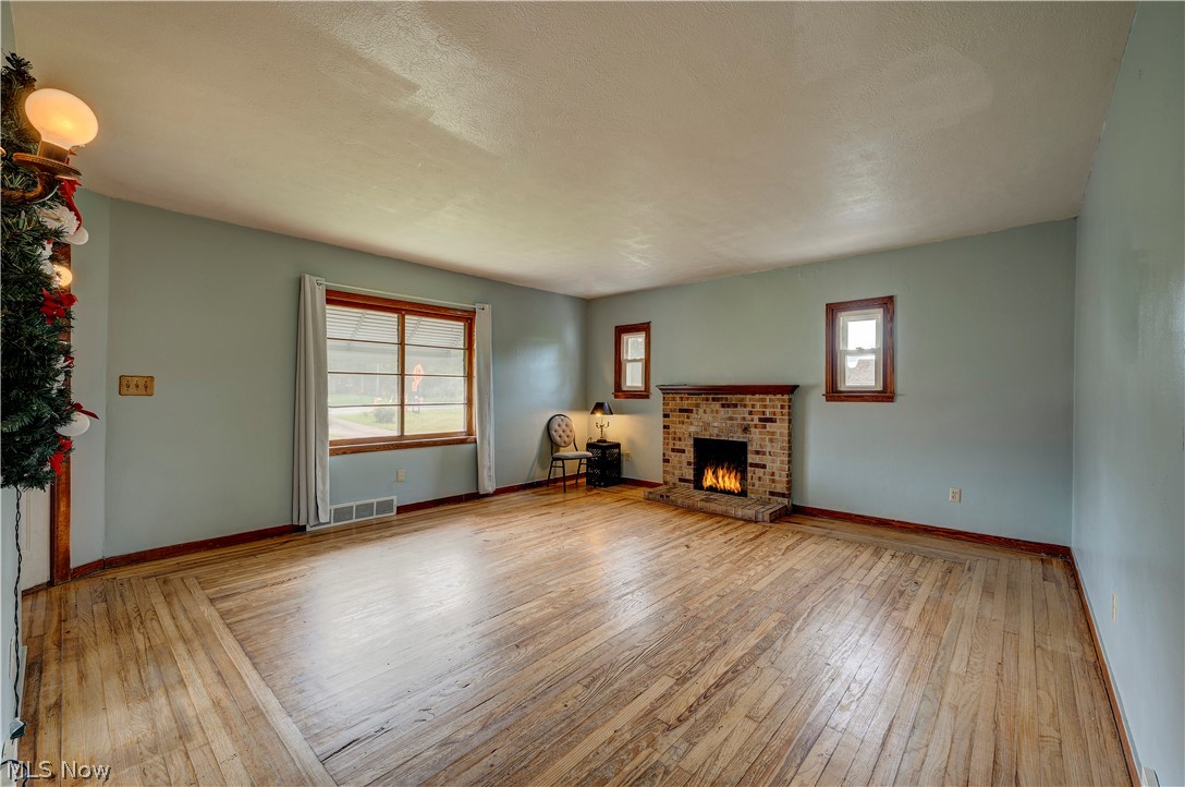 1941 North Ridge Road Lorain, OH 44055 - Photo 21 of 34
