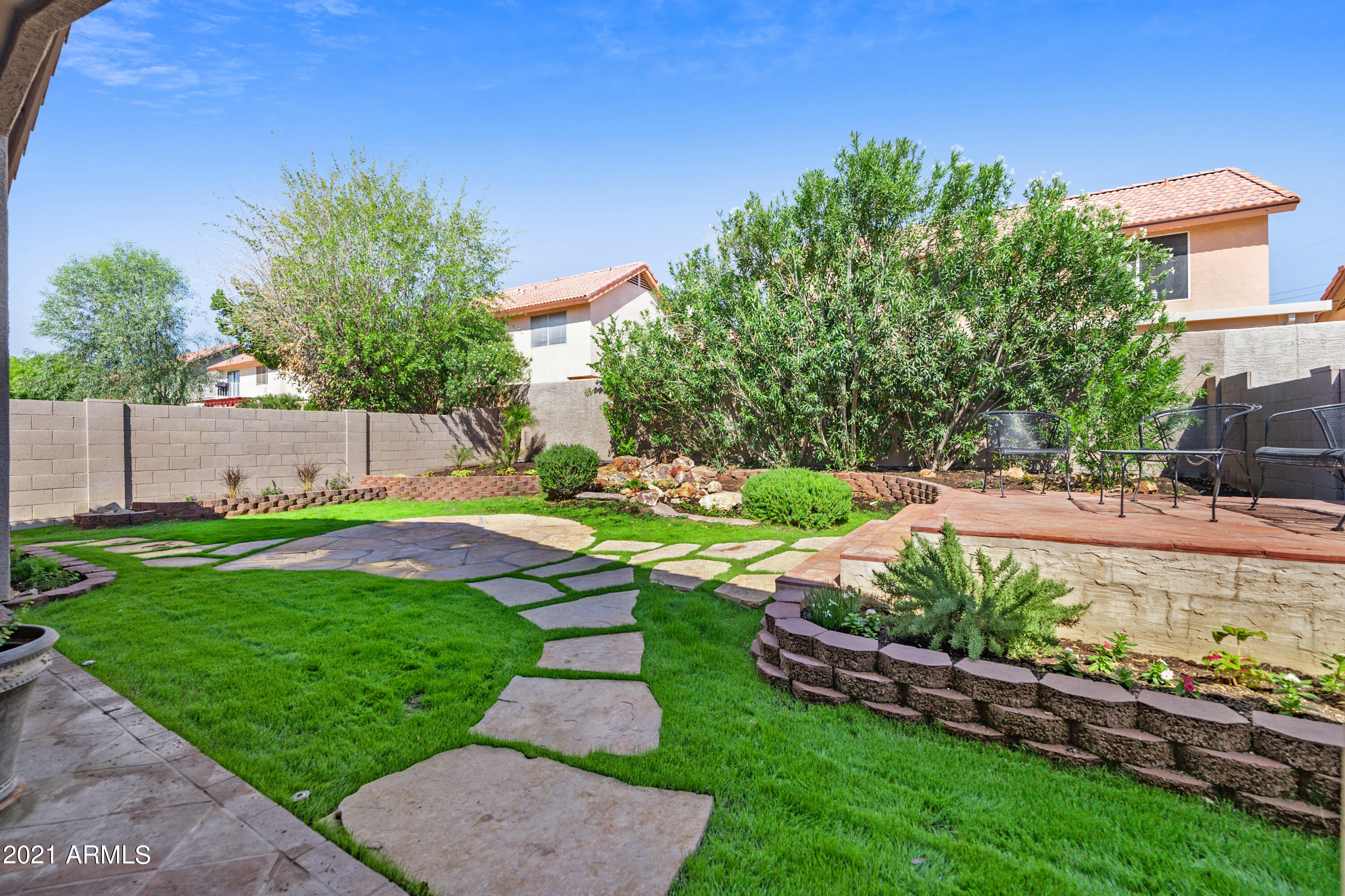 4104 East Agave Road Phoenix, AZ 85044 - Photo 6 of 26 DSC00889