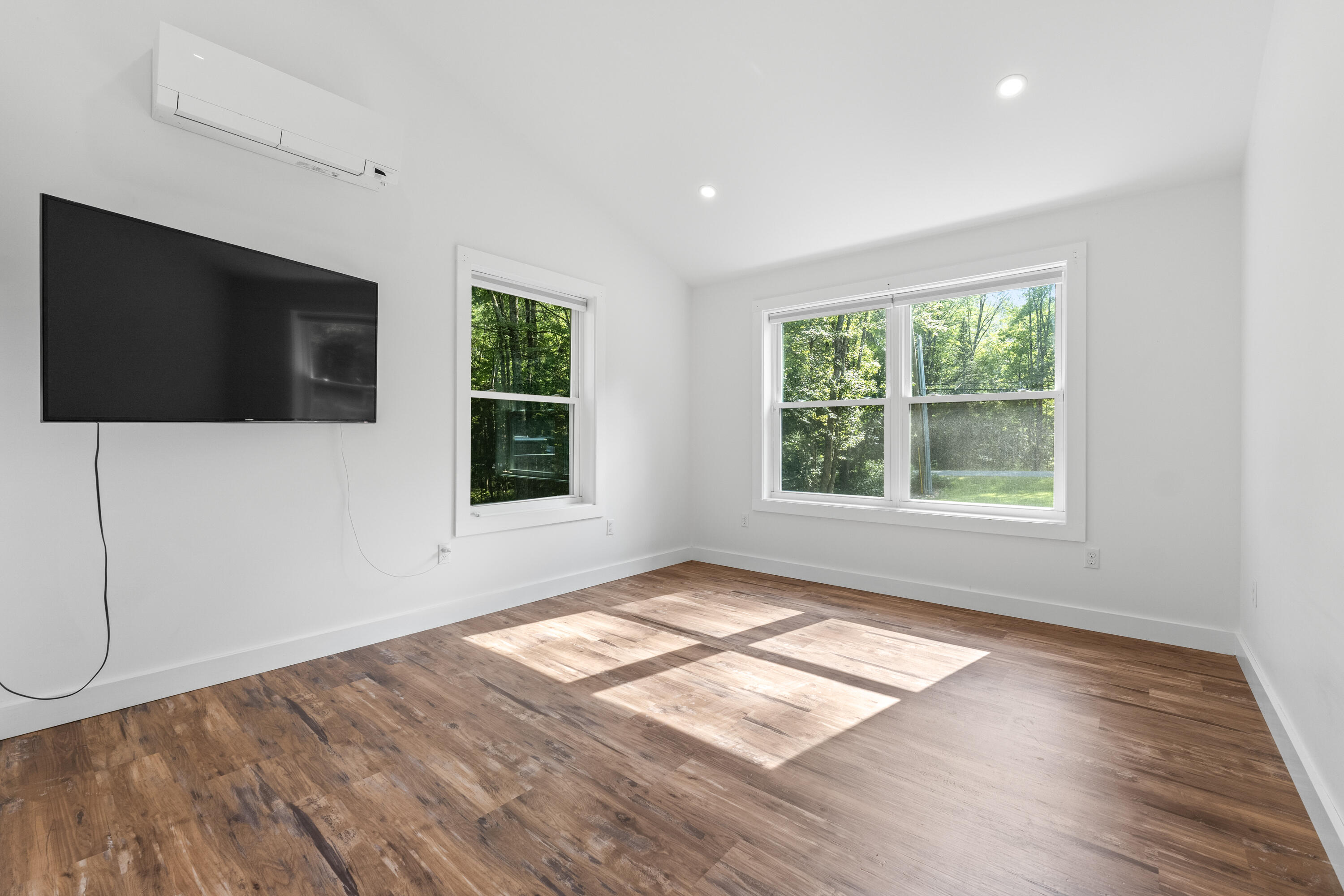 189 Saco Road Hollis Center, ME 04042 - Photo 24 of 56 189 Saco Rd_126