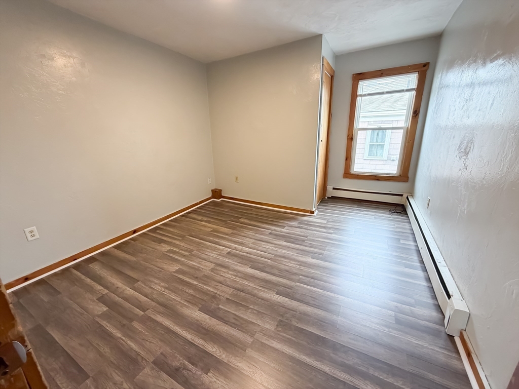127 Austin Street Worcester, MA 01609 - Photo 9 of 20