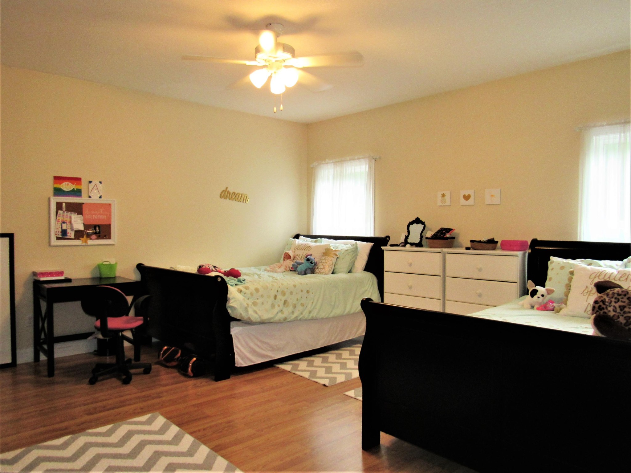 155 Fritts Road Lancing, TN 37770 - Photo 18 of 30 a bedroom with furniture and a lamp