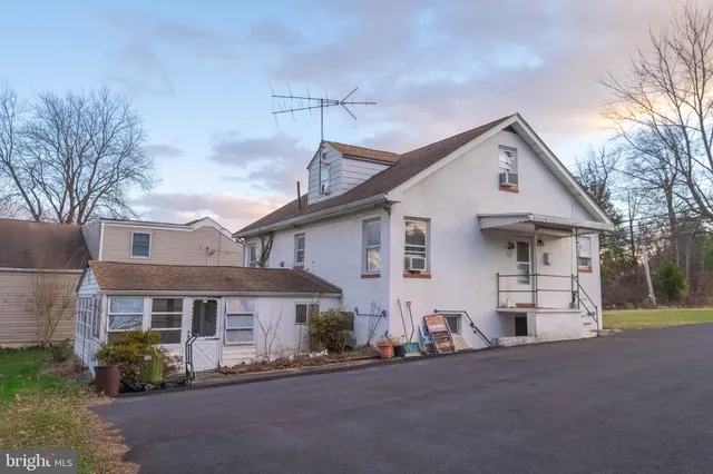 $300,000 | 5240 King Avenue, Rosedale, MD 21237