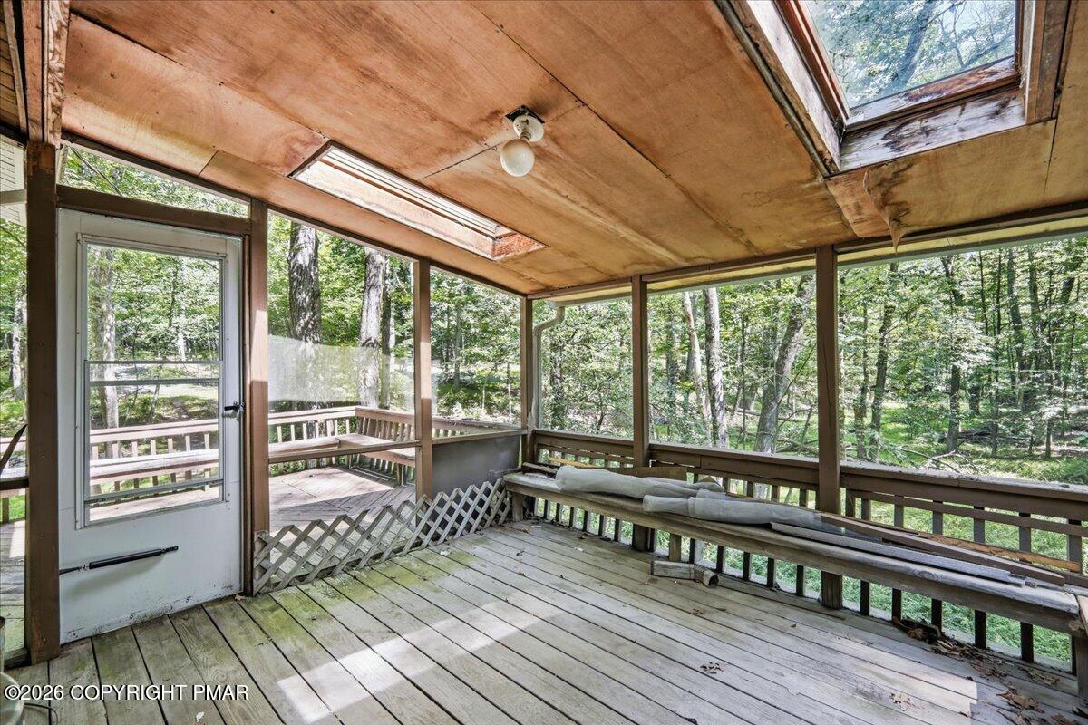 166 Pheasant Run Bushkill, PA 18324 - Photo 33 of 37 25-Photo-24