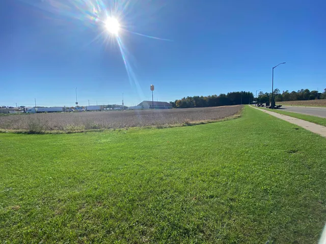$449,000 | 5.12-ac 5.12-ac College, Mauston, WI 53948