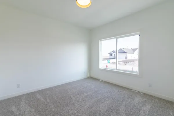 $769,900 | 8319 59th Street South, Horace, ND 58047