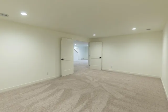 $769,900 | 8319 59th Street South, Horace, ND 58047