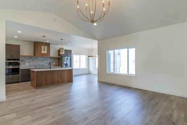 $769,900 | 8319 59th Street South, Horace, ND 58047