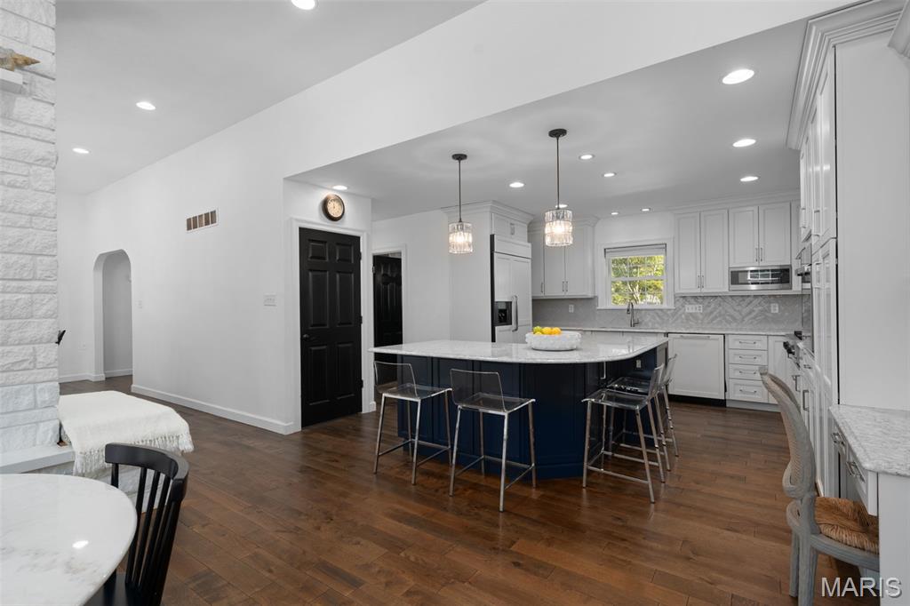 431 Clif Side Drive Glendale, MO 63122 - Photo 11 of 59