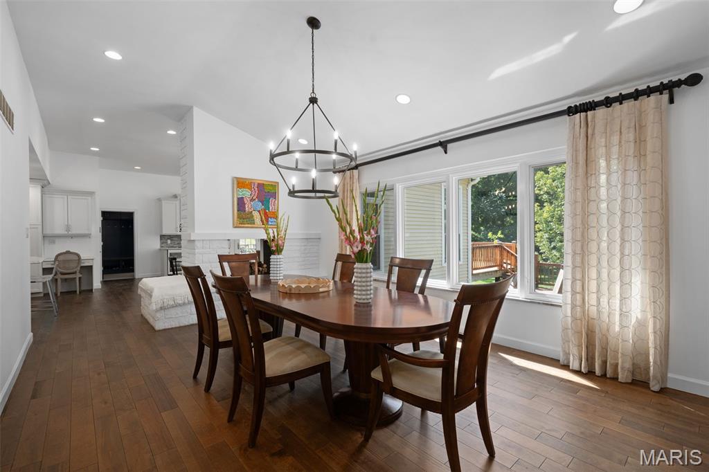 431 Clif Side Drive Glendale, MO 63122 - Photo 8 of 59