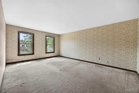 $545,000 | 310 Stablestone Drive, Chesterfield, MO 63017