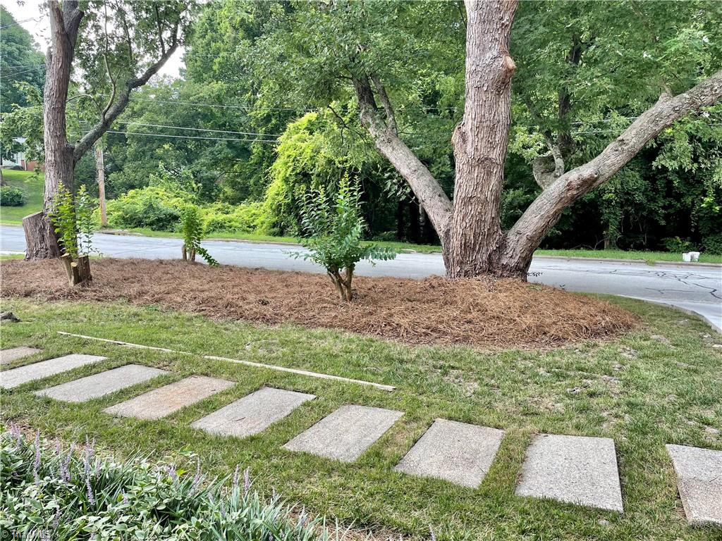 3801 Rolling Road High Point, NC 27265 - Photo 17 of 20