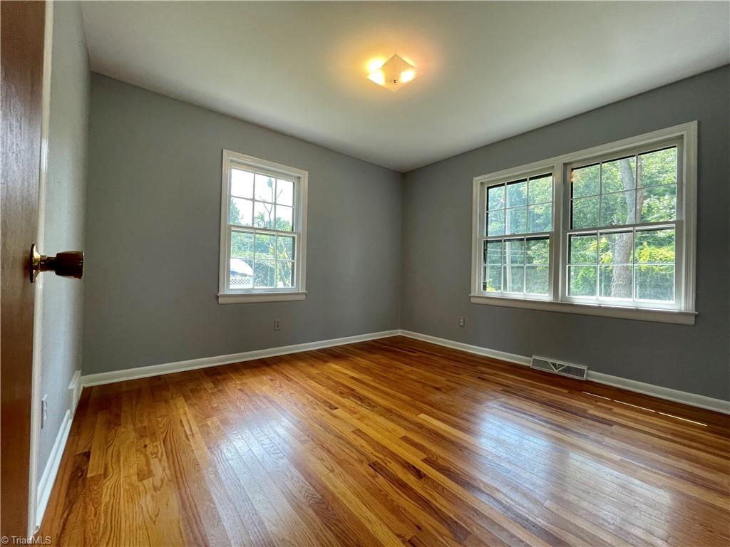 3801 Rolling Road High Point, NC 27265 - Photo 5 of 20