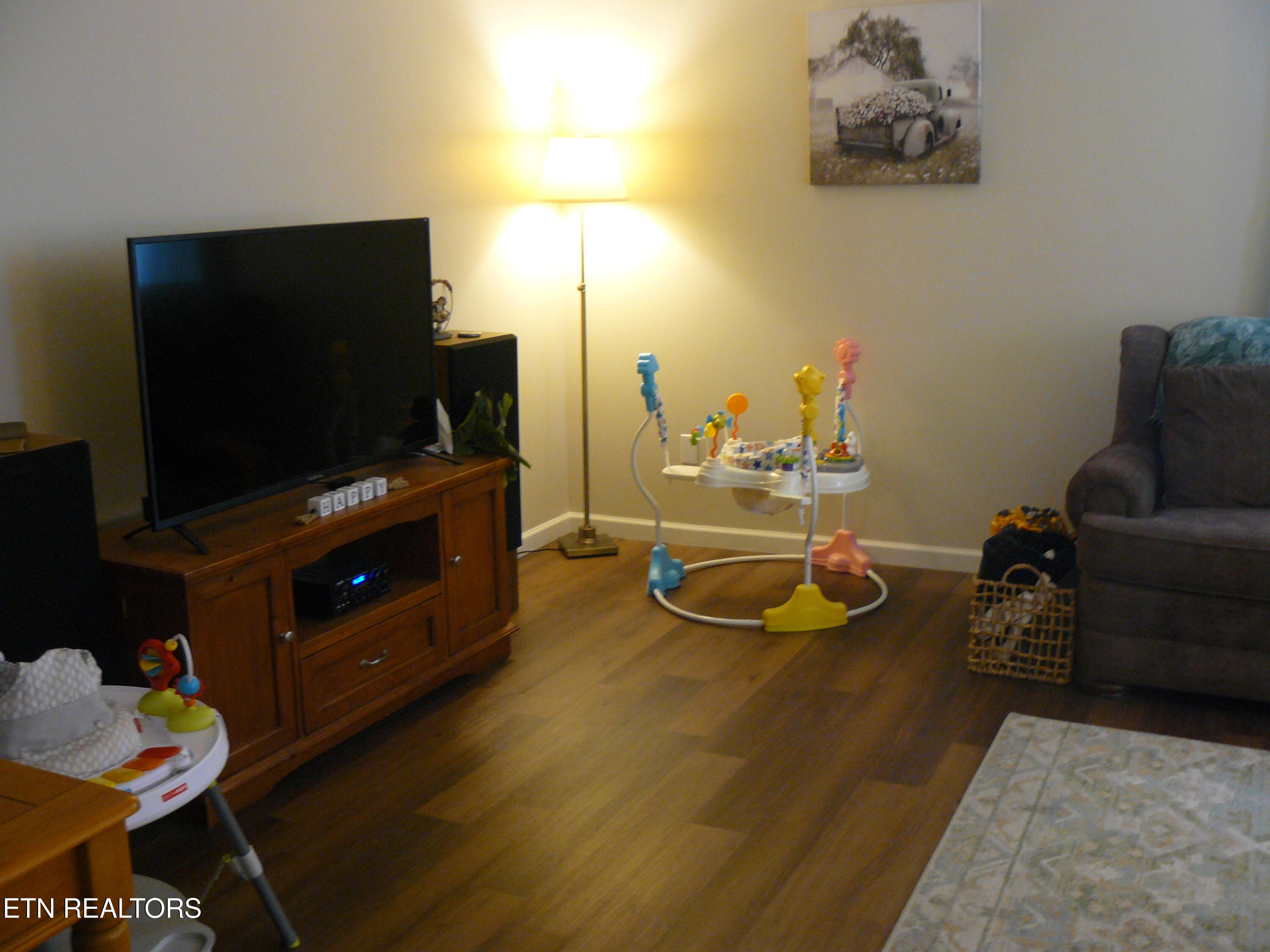 311 Greever Hollow Road Tazewell, TN 37879 - Photo 23 of 34 P1430586